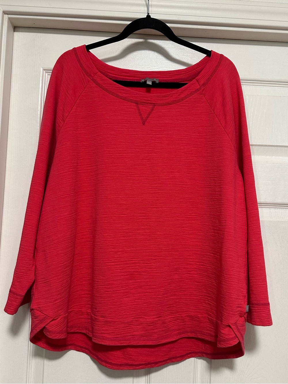 T by Talbots Women’s 2X Red Long Sleeve High Low Pullover Top